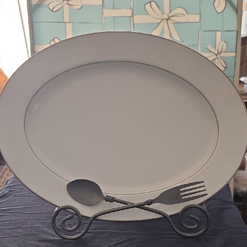 Noritake Classic White Oval Platter